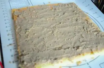 Make Chestnut roll step 21