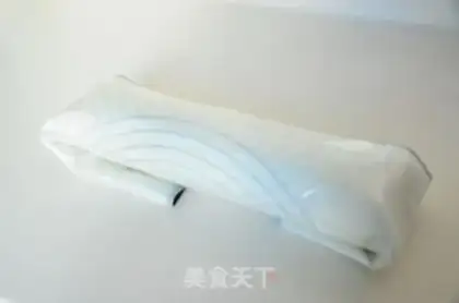 Make Chestnut roll step 23