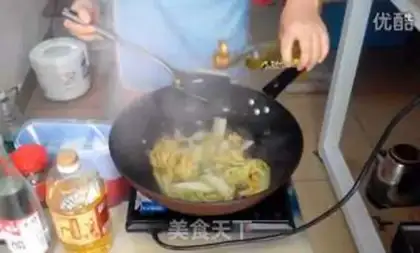 Make Cracking doll food step 5