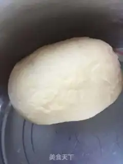 Make Cheese chicken corn pizza step 2