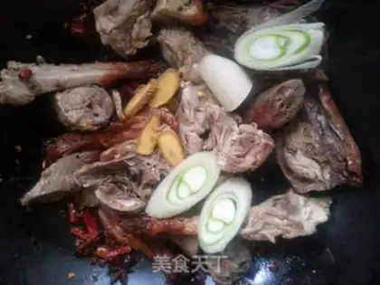 Make Spicy duck stand step 4