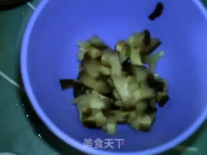 Make Toast mushroom chicken pie step 1