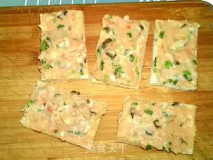 Make Toast mushroom chicken pie step 8