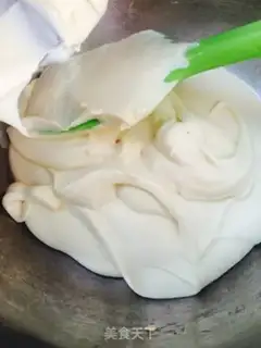 Make Korean soy cream cake step 5
