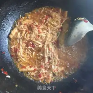 Make Soy sauce, gin and mushroom beef step 4