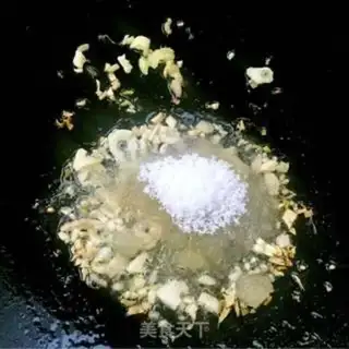 Make Garlic sauce step 4
