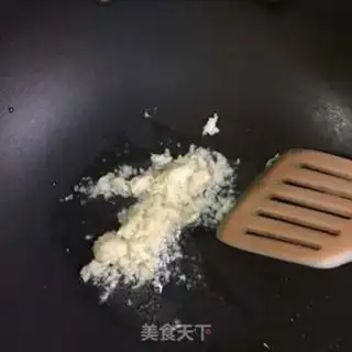 Make Garlic fan sap step 5