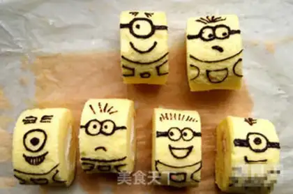 Make Quick-hand yellow cake roll step 6