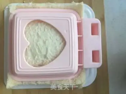 Make Toast sandwich step 4