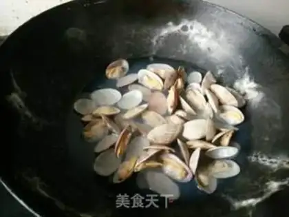 Make Curry clams and tofu step 2