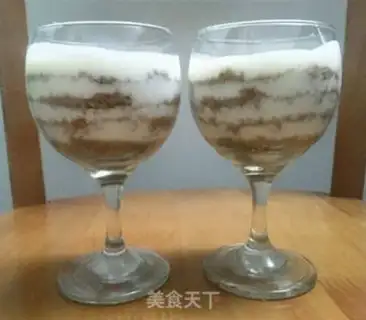 Make A yogurt cup step 5