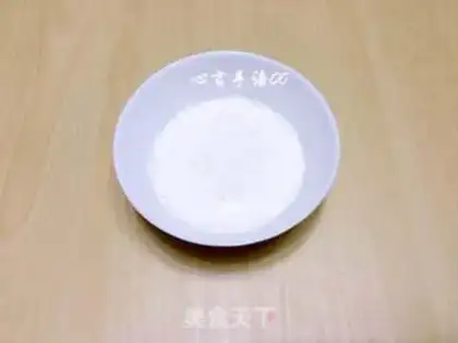 Make Flower-shaped coconut-fruit ice cream step 3