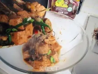 Make Red burning fish tofu step 7