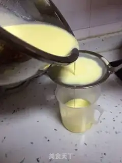Make Tastes of fruit and eggs step 4