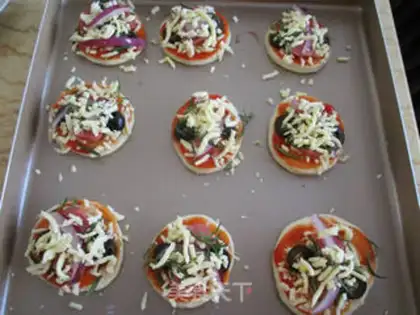Make Mini pizza step 12