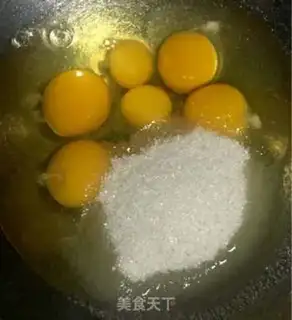 Make Mid-air sponge cake step 1