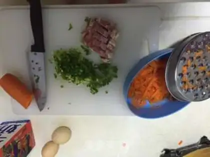 Make Tasty omelet step 1