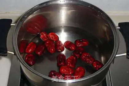 Make Red bean dates step 1