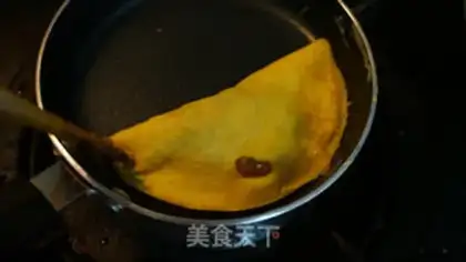 Make Delicious egg dumplings step 5
