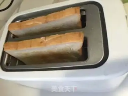 Make Swallow fish sandwich step 1