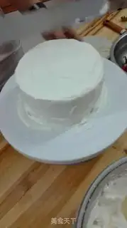Make Strawberry cake step 4
