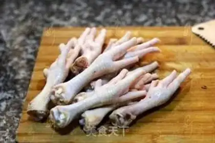 Make ♪ Taste the claws ♪ step 1
