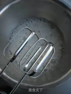 Make Strawberry cream rolls step 4
