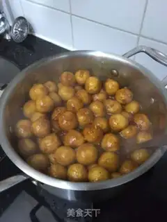 Make Hong Kong curry eggs step 2
