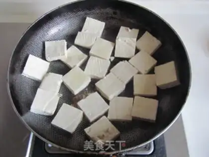 Make Scrambled tofu step 1