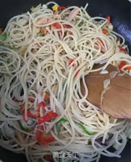 Make Fried pasta step 8