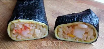 Make Egg bun sushi roll step 9