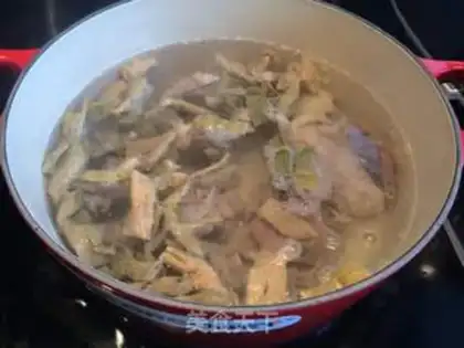 Make The flat-footed winter duck soup step 5