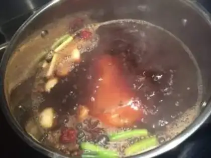 Make Pork elbow step 4