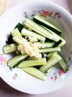 Make Spicy cucumber step 4