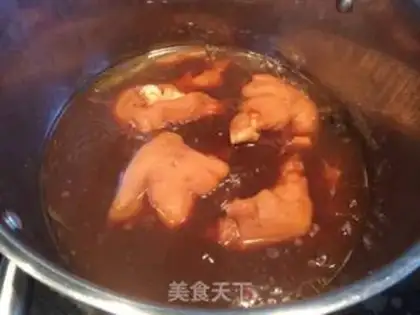 Make Spicy roasted pig hoof step 3