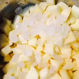 Make Apple sauce step 1