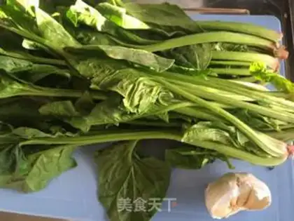 Make Garlic spinach tower step 0