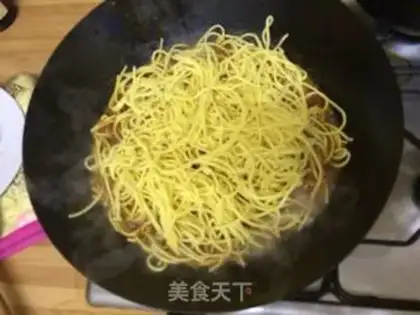 Make Tomato mushroom noodles step 8