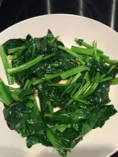 Make Garlic spinach tower step 5