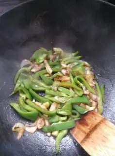 Make Pepper ham for oil step 1