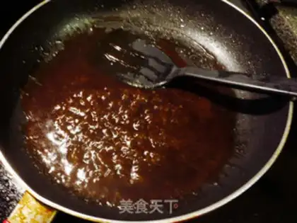 Make Take the chicken piece of sauce step 3