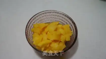 Make Strawberry Mango Smutcher step 3