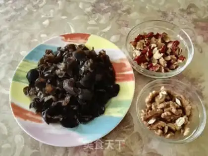Make walnuts, walnuts, red palms step 0