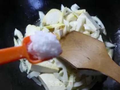 Make Ray cooks old tofu step 7