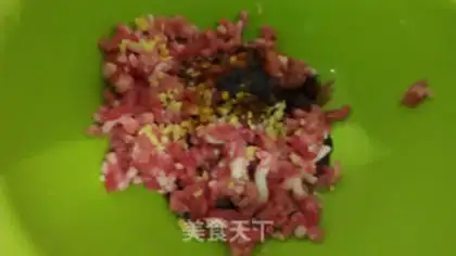 Make Carrot-muck-cage step 1