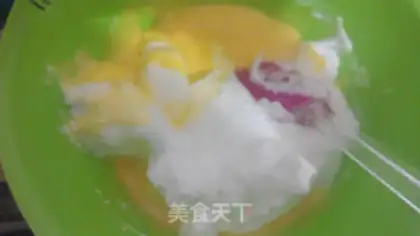 Make Cow twirling cake step 6