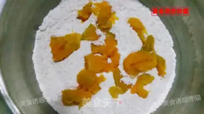 Make Pumpkin egg buns step 5