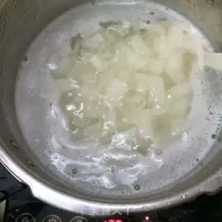 Make Cream-cracker step 4