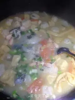 Make Fresh fish head soup step 2