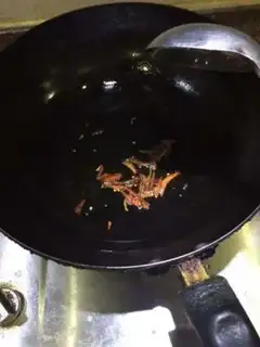 Make Spicy duck eggs step 1